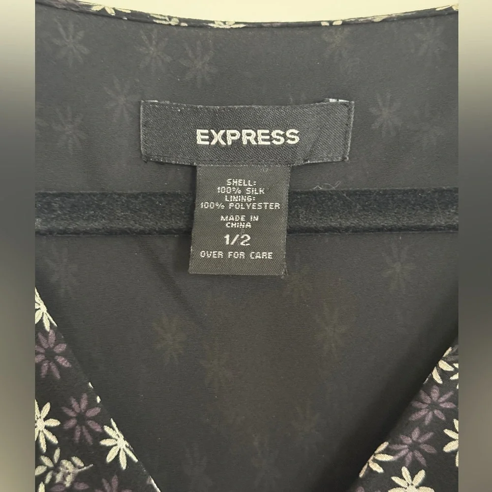 🥸SOLD🥸 Vintage y2k Express 100% Silk bias cut cap sleeve midi dress with floral - Picture 5 of 8
